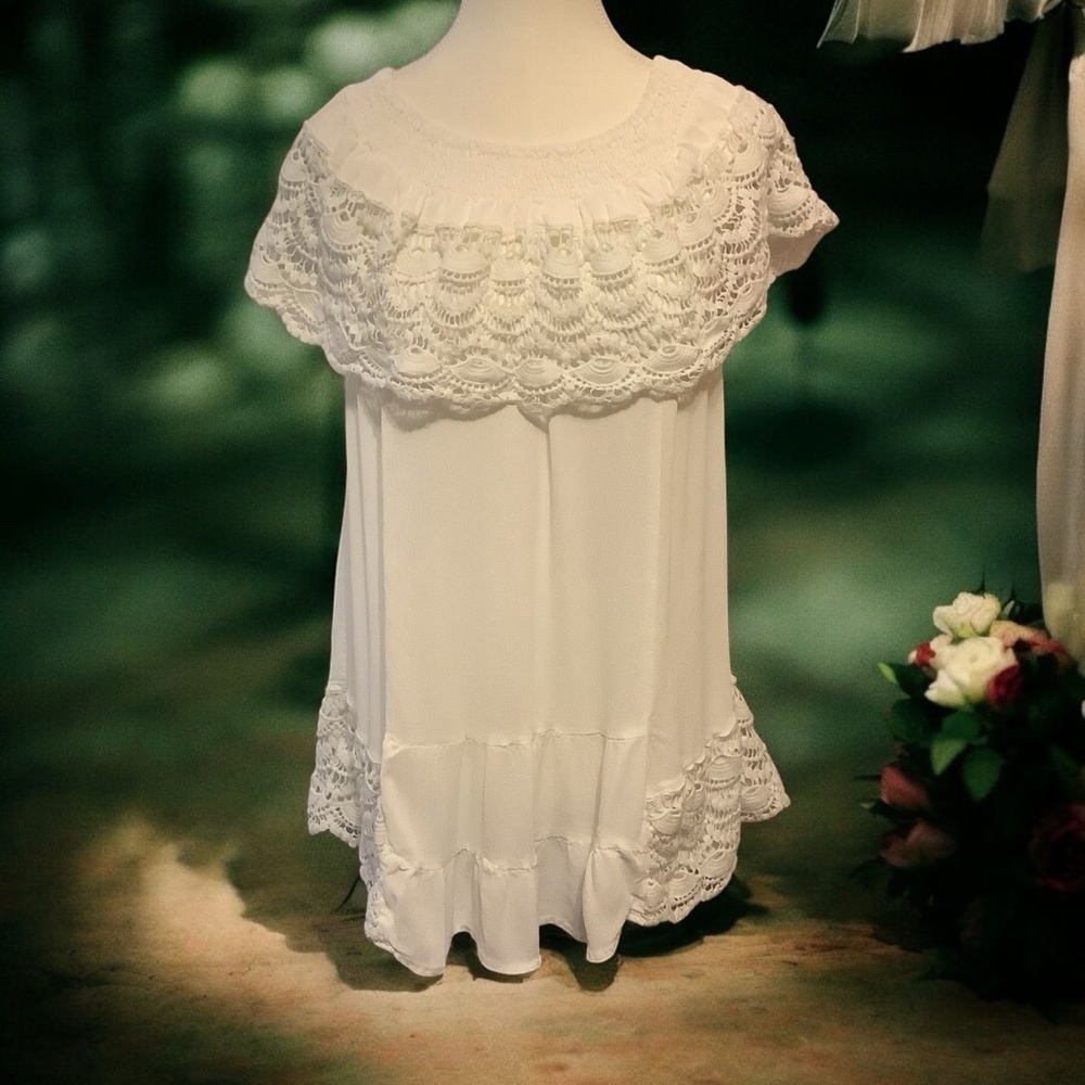 LOU DE ROSE WHITE KNIT LACE SLEEVELESS/ BOHO/TUNIC BLOUSE/ TOP/ Size O/S